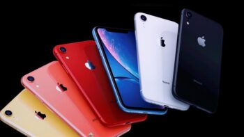 CEO Tim Cook giới thiệu iPhone 11 mới tại một sự kiện của Apple tại trụ sở chính của họ ở Cupertino, California, Hoa Kỳ ngày 10 tháng 9 năm 2019.