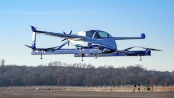 Nhà sản xuất máy bay quân sự và thương mại cho biết một nguyên mẫu của phương tiện chở khách tự lái đã hoàn thành quá trình cất cánh, bay lượn và hạ cánh có kiểm soát trong cuộc thử nghiệm được tiến hành ở Manassas, Virginia.